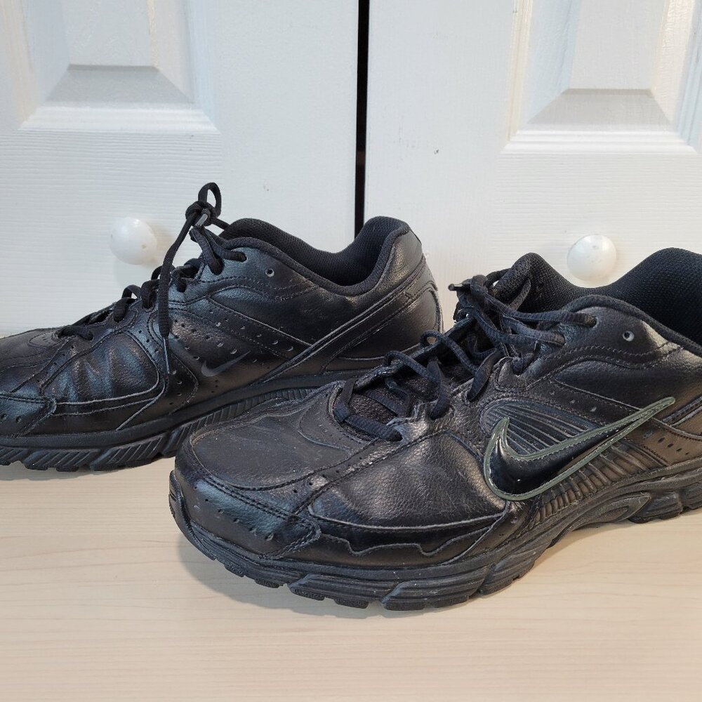 NIKE Dart 7 Black Lace Up Running Shoes Sneakers Men's sz 13 EUC Sporty Athletic